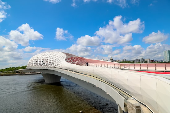 Вело-пешеходный мост через реку Есиль